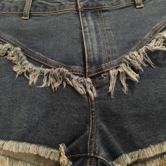 Chelsea & Violet Denim Fringe Shorts 27 FREE SHIP - Picture 3 of 5